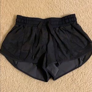 Lululemon running short